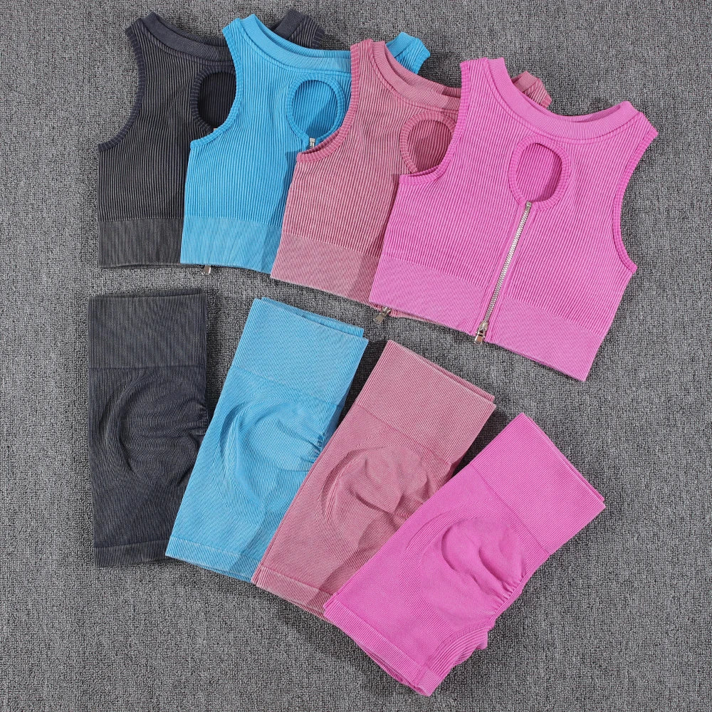 The Lotus Yoga Sets With A Slimming Crop Sports Top