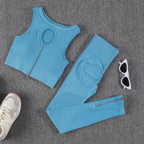 The Lotus Yoga Sets With A Slimming Crop Sports Top