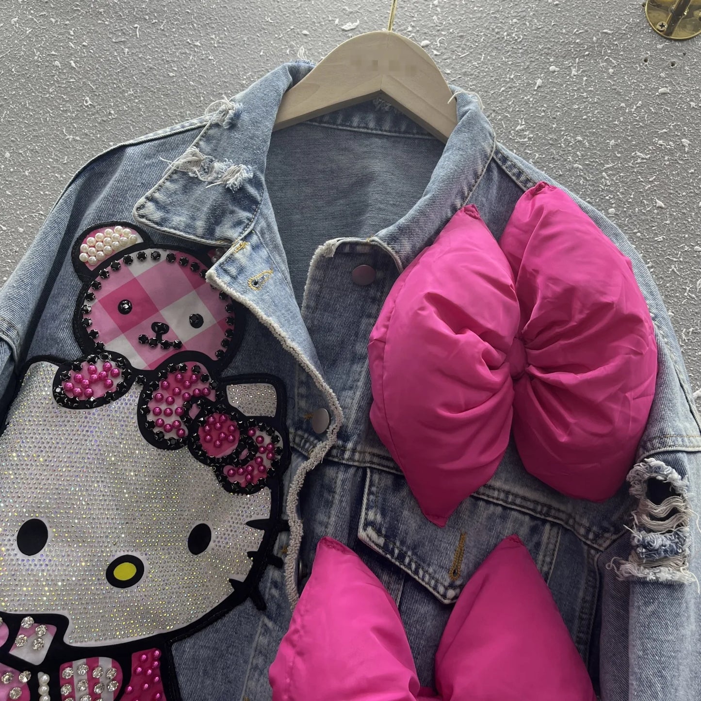 Women's Hello Kitty Cartoon Denim Jacket For Spring or Autumn